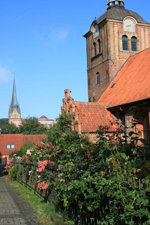 Zentrale Ferienwohnung „Treibholz“ Im Sonnenblumenhaus Flensburg Exteriör bild